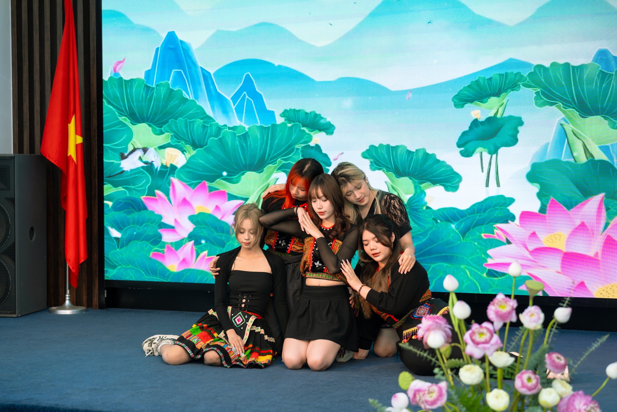 Ảnh Buổi gặp mặt với sinh viên UK